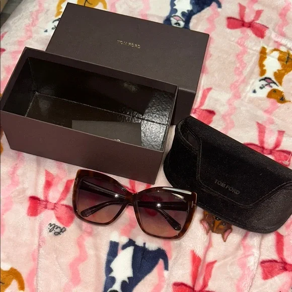 Tom Ford Rich Brown Eyewear with Case Tom Ford | Accessories | Tom Ford Brown Wyatt Tf87  main image 4